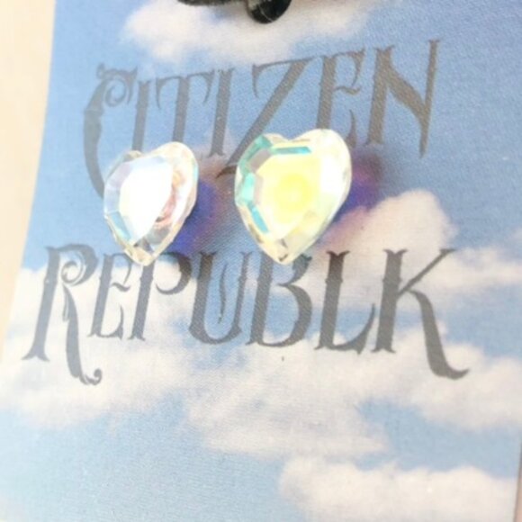 Swarovski Crystal Heart Stud Earrings 14kt Gold Handmade - Picture 6 of 14